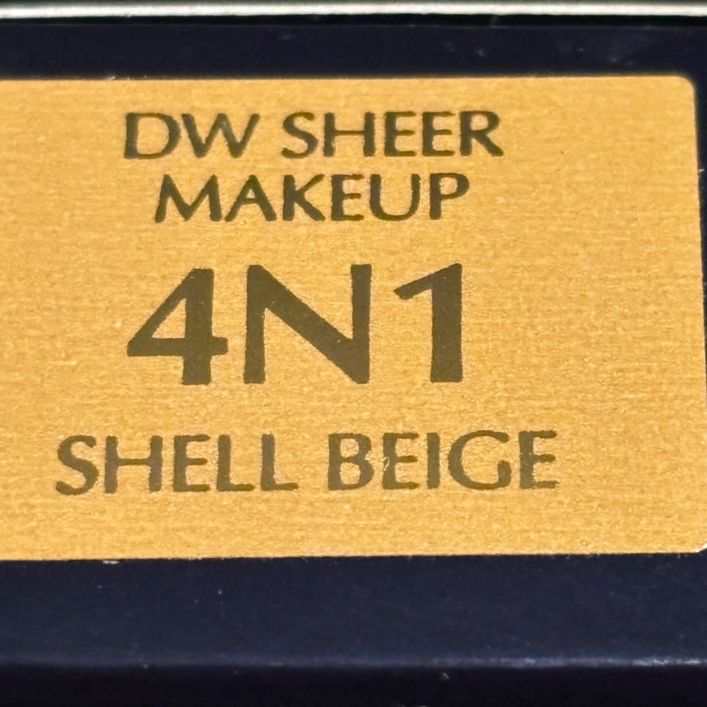 New Estée Lauder Double Wear Maximum Cover Makeup 1 FLoz / 4N1 shell beige Spf19 - Picture 2 of 3